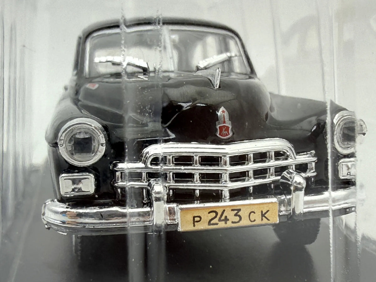 GAZ-12 ZIM (1952) Legendarne Samochody AmerCom Czarny 1:43 – zdjęcie 6