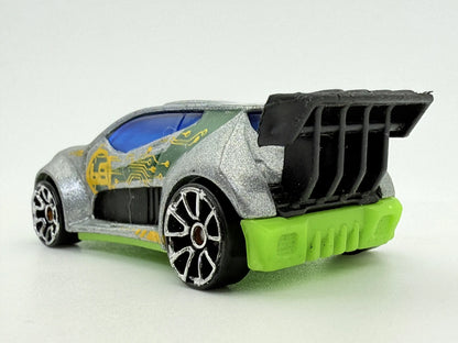 Samochód Wyścigowy Hot Wheels Srebrny 1:64 – zdjęcie 6