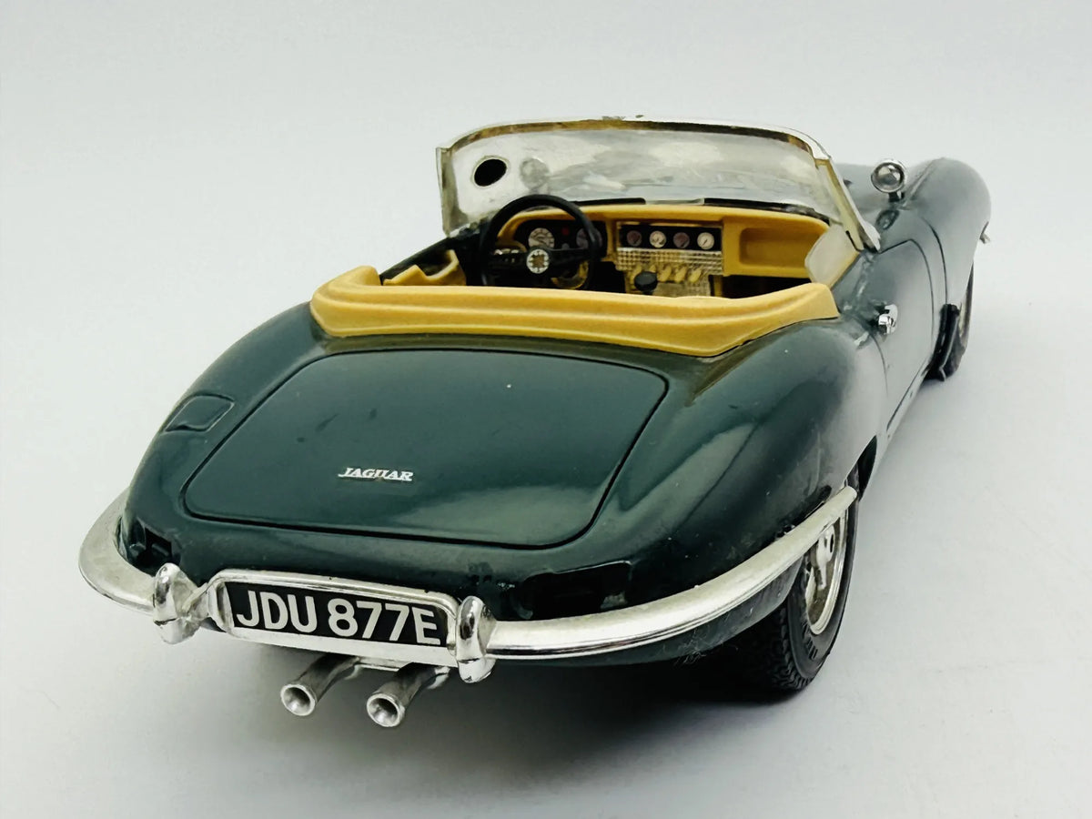 Jaguar SS 100 Bburago 1961 1:18 Made in Italy Luzak Zielony – zdjęcie 6