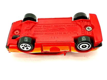 Ford Escort Rs2000 Hot Wheels 2022 Czerwony 1:64 – zdjęcie 6