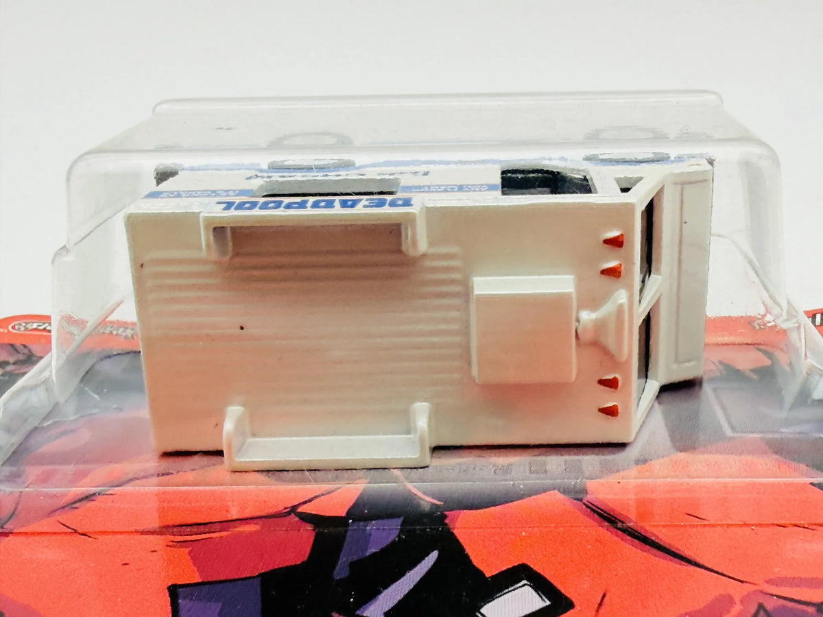 Dairy Delivery Hot Wheels 2018 DeadPool 1:64 Food Truck ICE CREAM Blister – zdjęcie 6