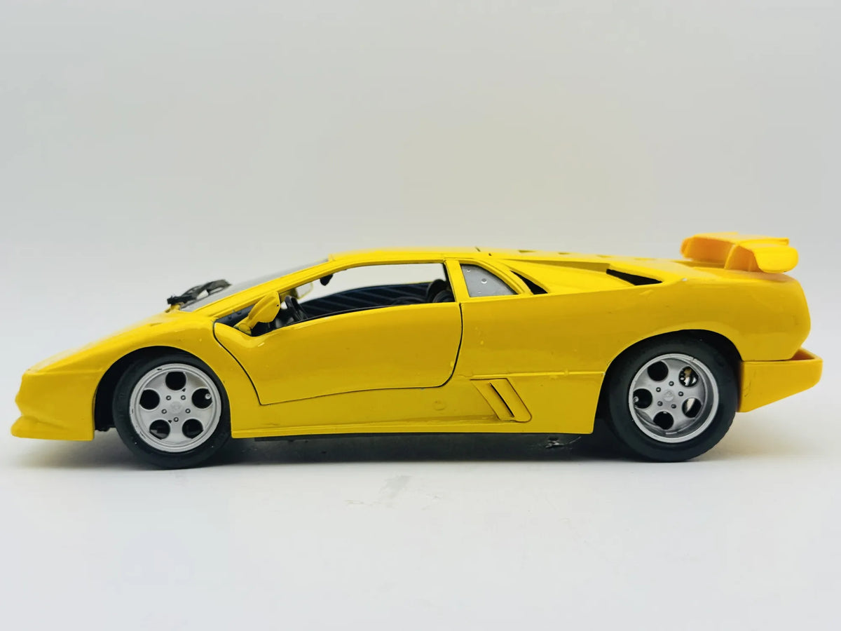 Lamborghini Diablo Maisto 1990 1:18 Luzak Żółty – zdjęcie 6