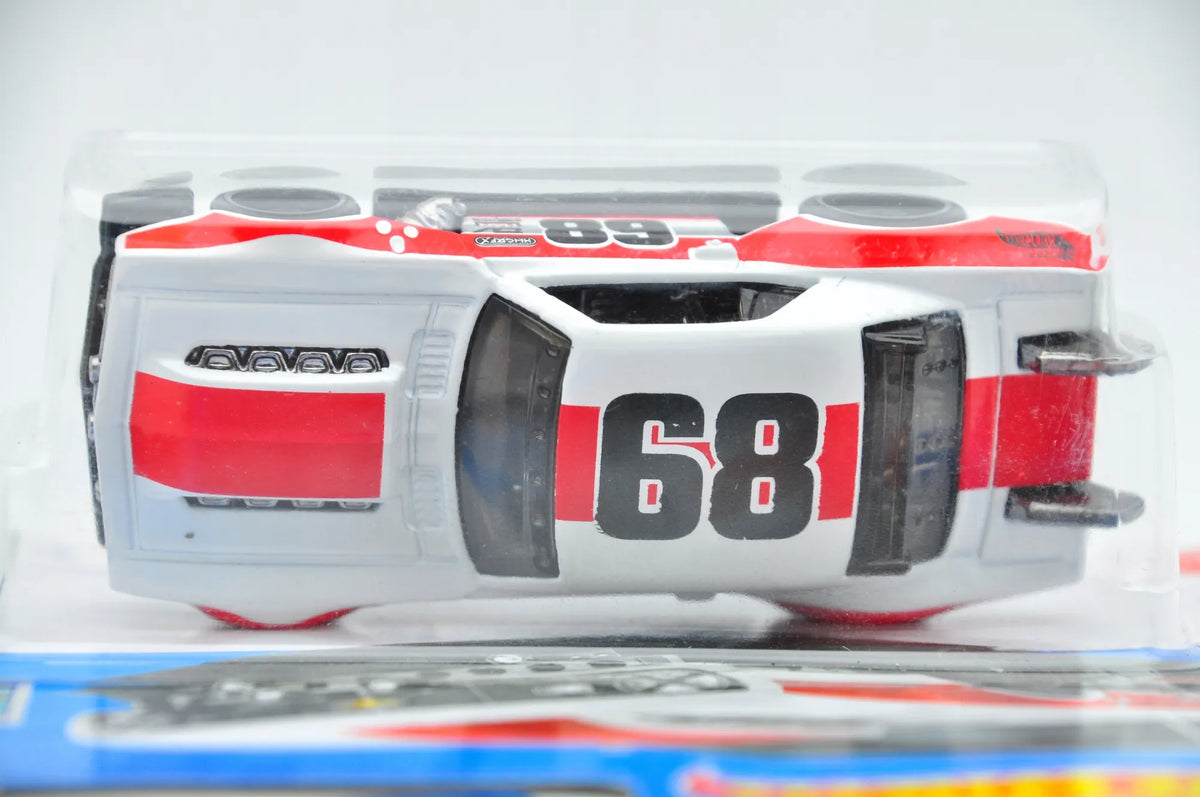 CUSTOM '68 CAMARO Hot Wheels 2024 Biało-Czerwony 1:64 – zdjęcie 6