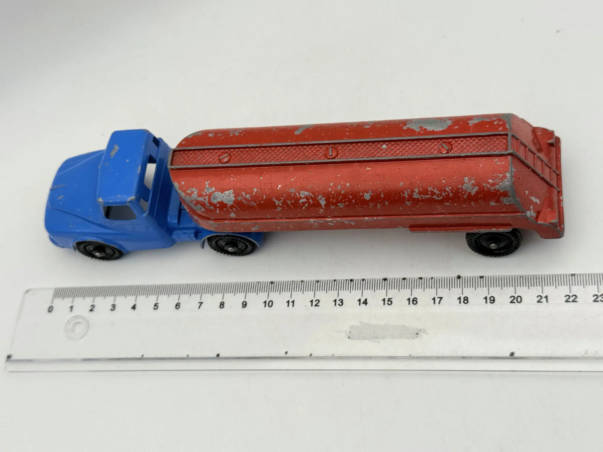 Ciężarówka Cysterna "Fuel Tanker" Lone Star Czerwony 1:55 Made in England – zdjęcie 6
