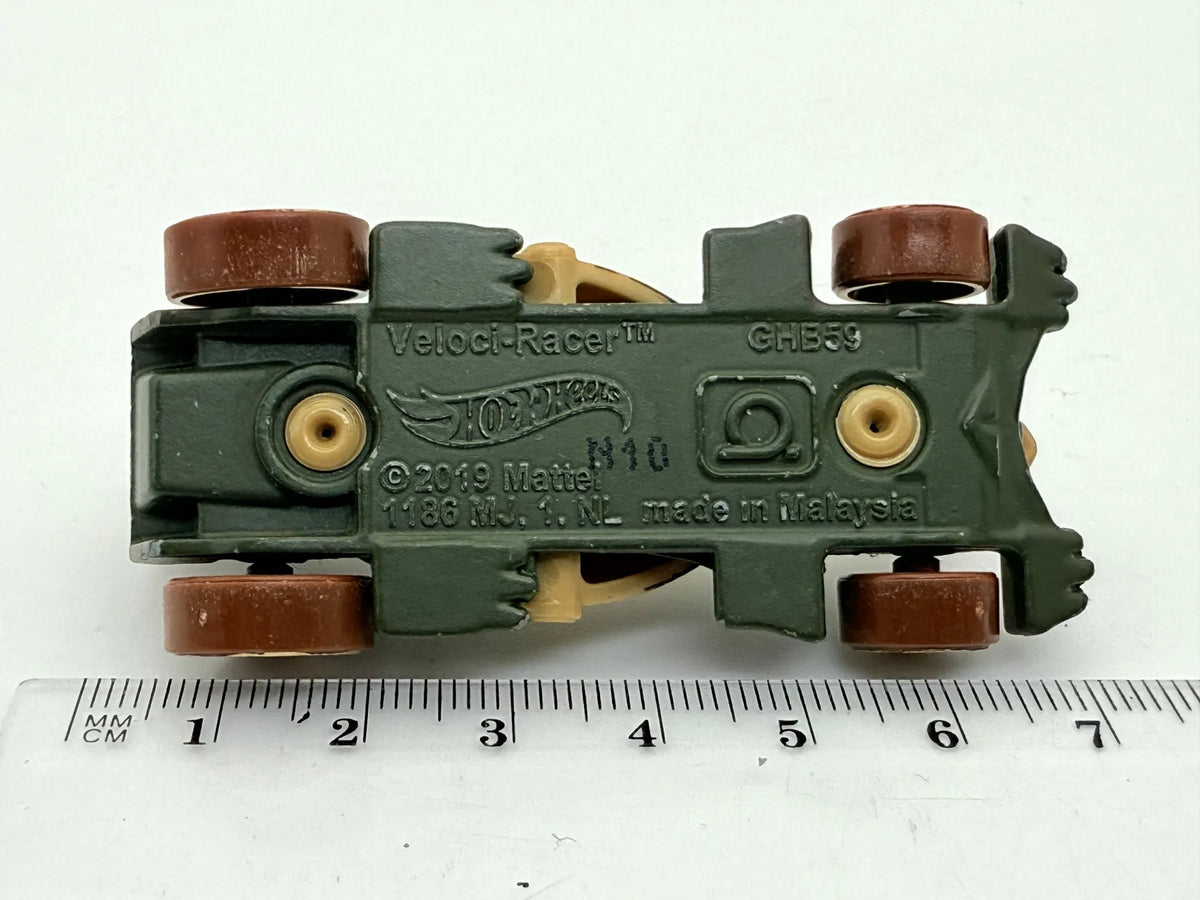 Veloci-Racer Hot Wheels Beżowy 1:64 – zdjęcie 6