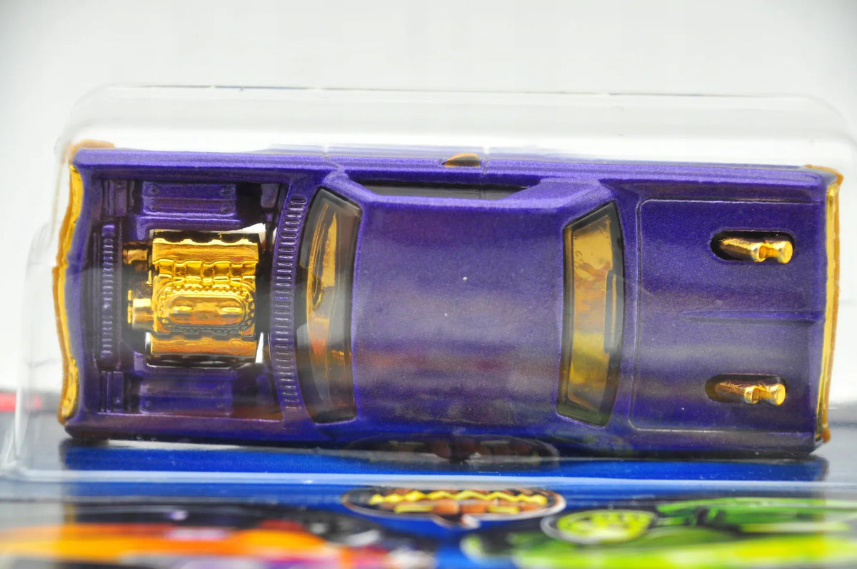 '64 Chevy Impala Halloween Hot Wheels 2023 Fioletowy 1:64 – zdjęcie 6