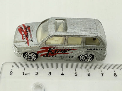 Dodge Nitro Majorette Srebrny 1:64 – zdjęcie 6