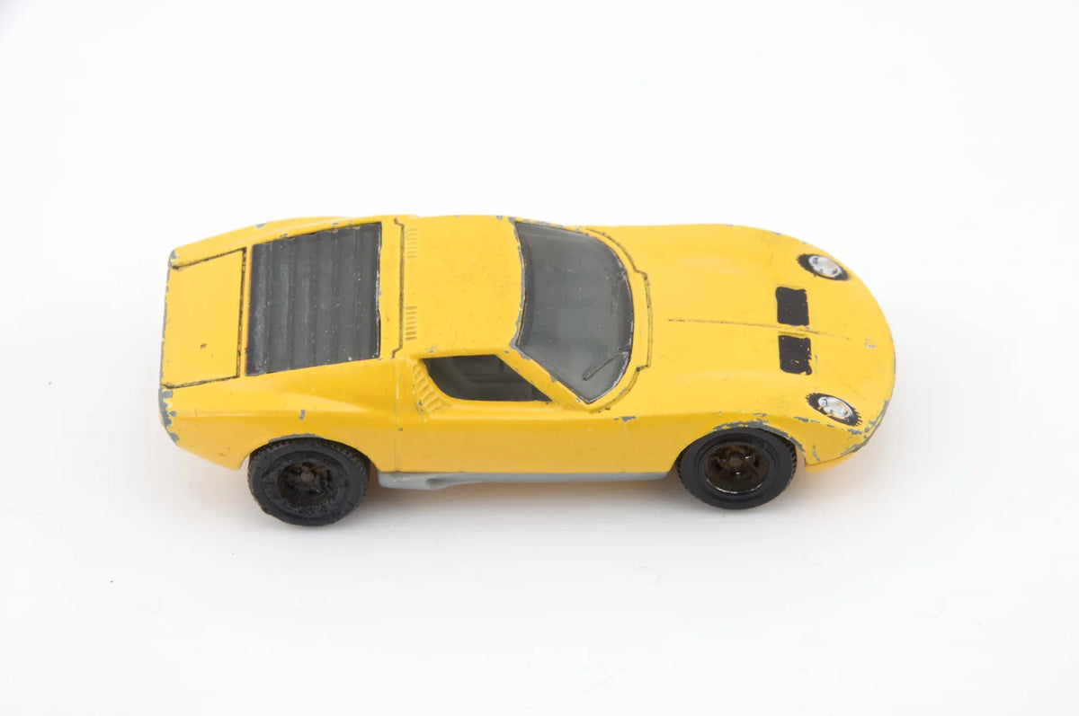 Lamborghini Miura P400S Matchbox Żółty 1:64 – zdjęcie 6