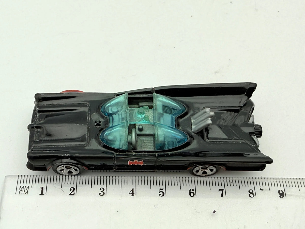 Batmobile Hot Wheels Czarny 1:64 – zdjęcie 6