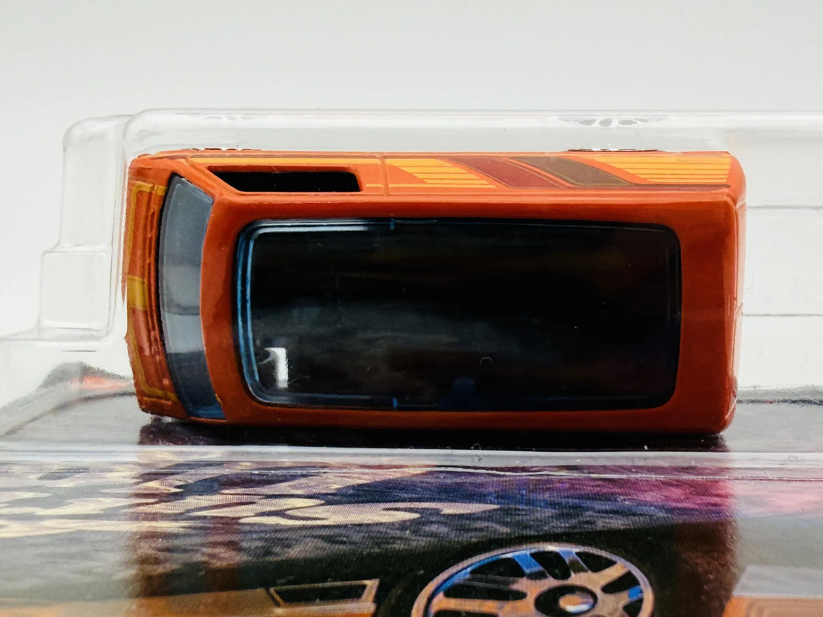 Dodge Custom '77 Van Hot Wheels 2024 Silver 1:64 Van – zdjęcie 6