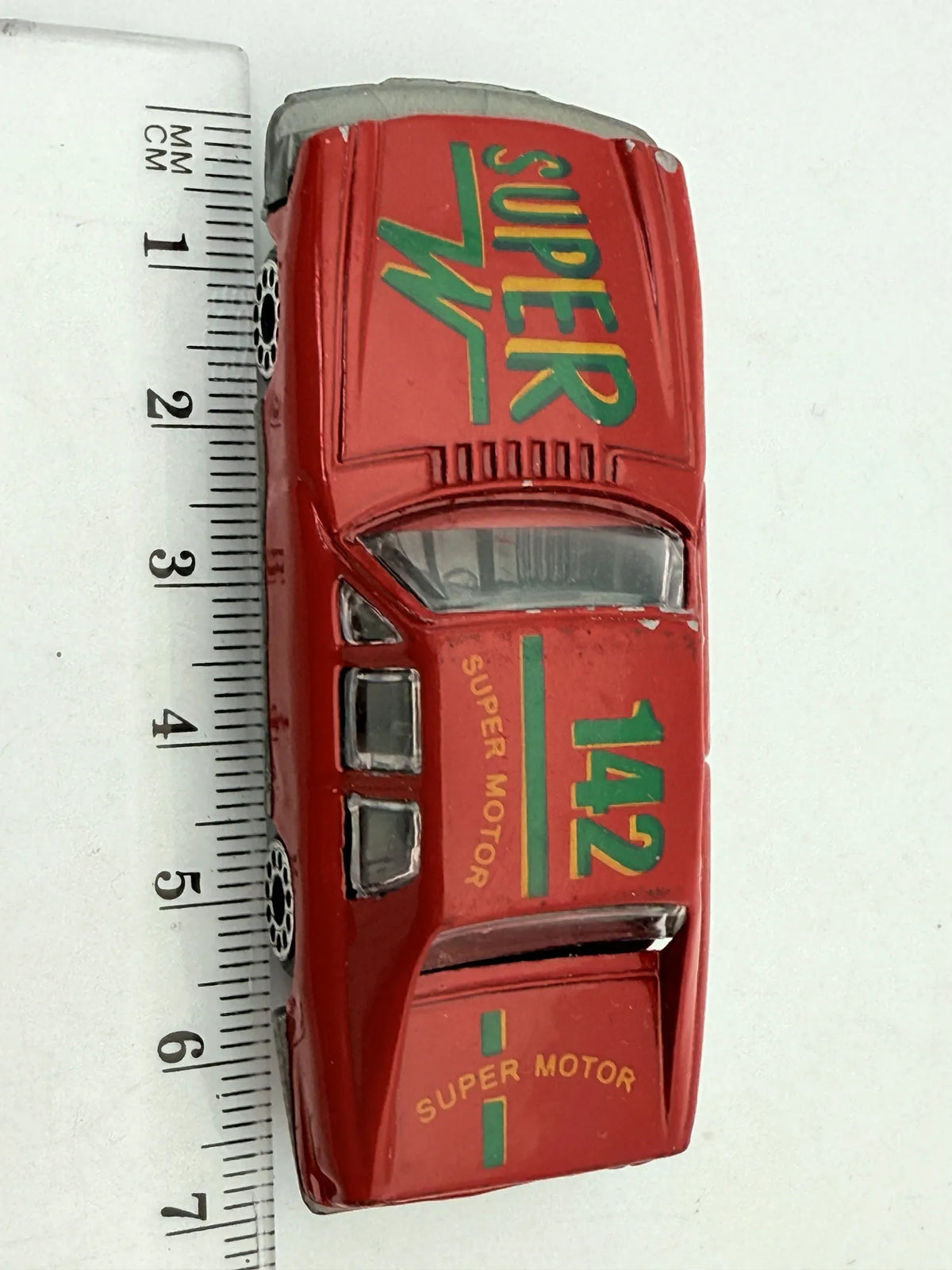 Sedan Czerwony 1:60 – zdjęcie 6