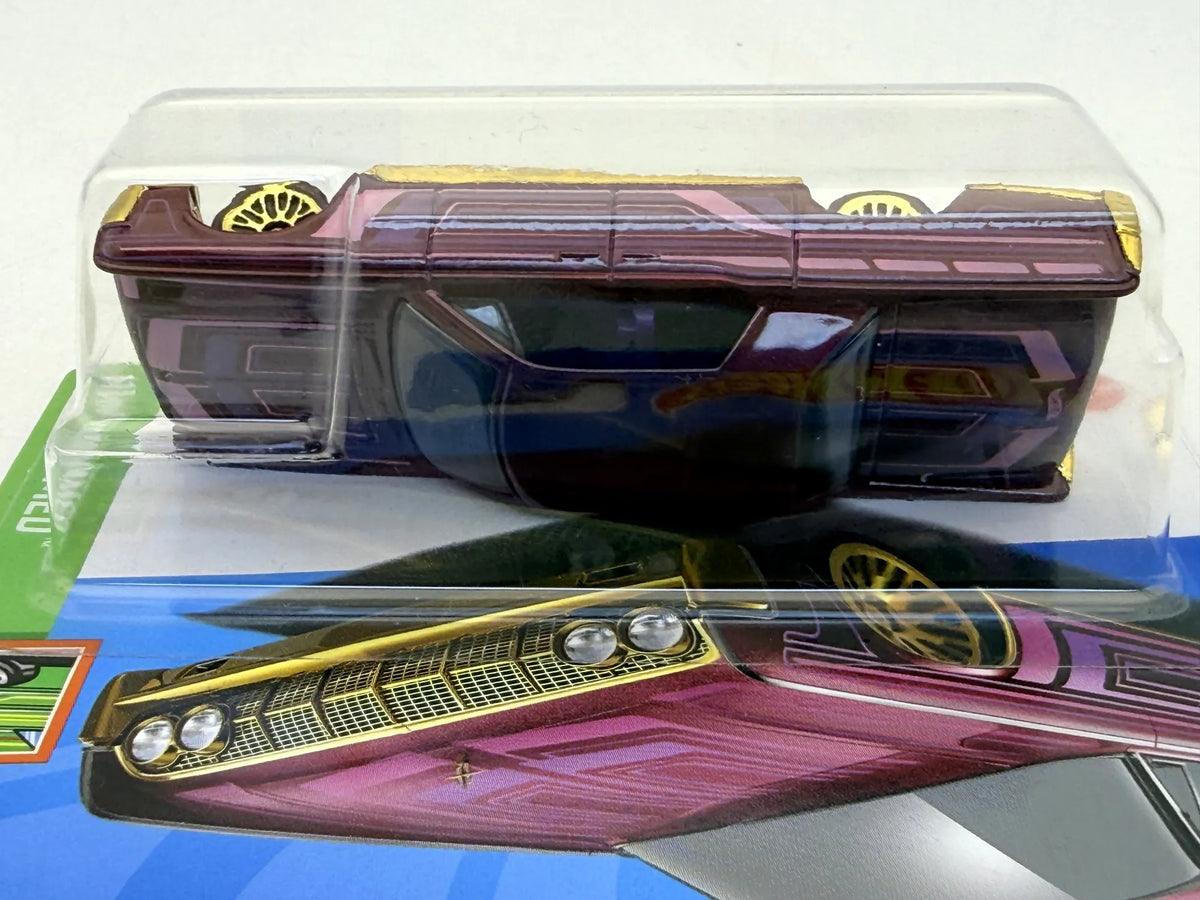 '64 LINCOLN CONTINENTAL HW Slammed Hot Wheels 2023 Fioletowy 1:64 – zdjęcie 6