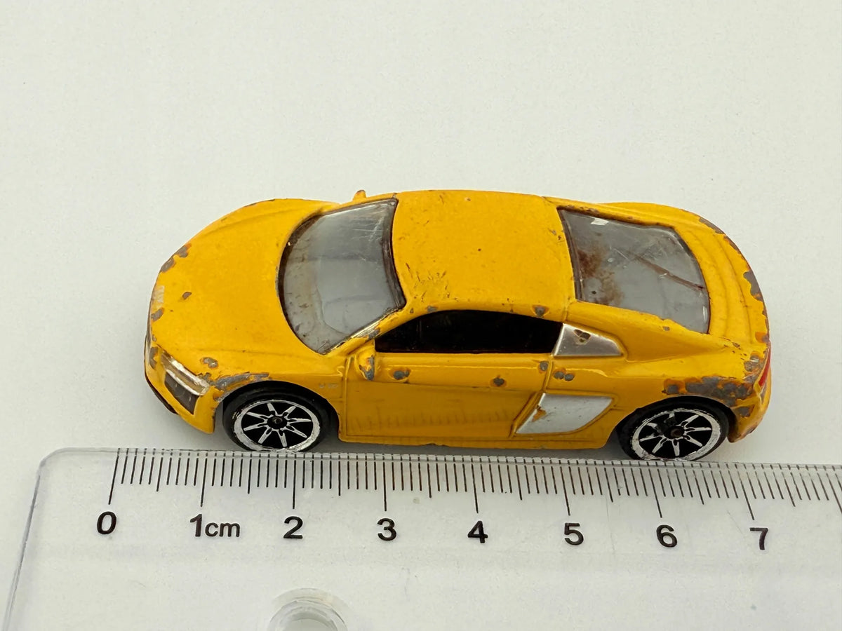 Audi R8 Audi Żółty 1:64 – zdjęcie 6