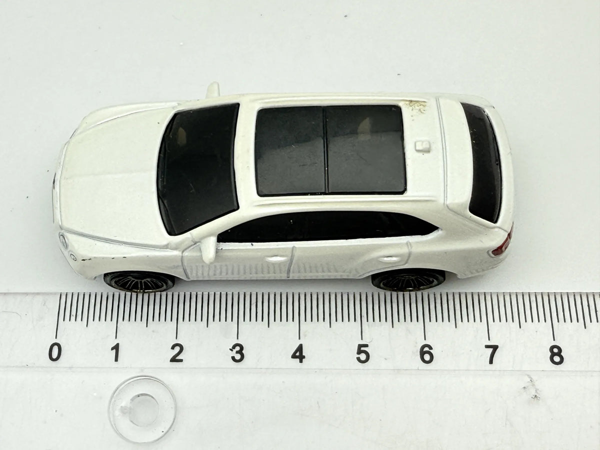 '18 BENTLEY BENTAYGA, SUV, Matchbox 2020, Die cast MB1235, Biała, 1:64 – zdjęcie 6