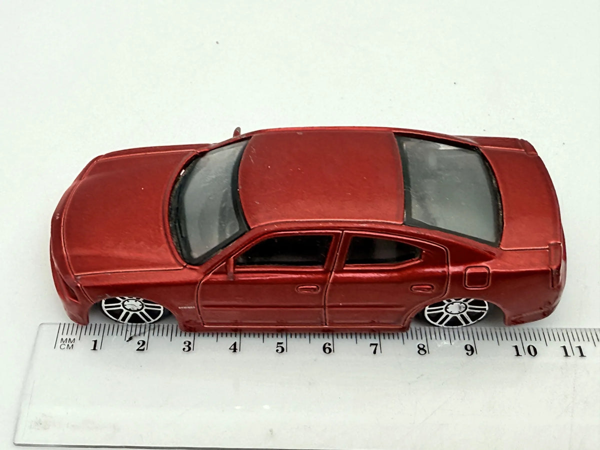 2006 Dodge Charger Bburago Czerwona 1:43 – zdjęcie 6