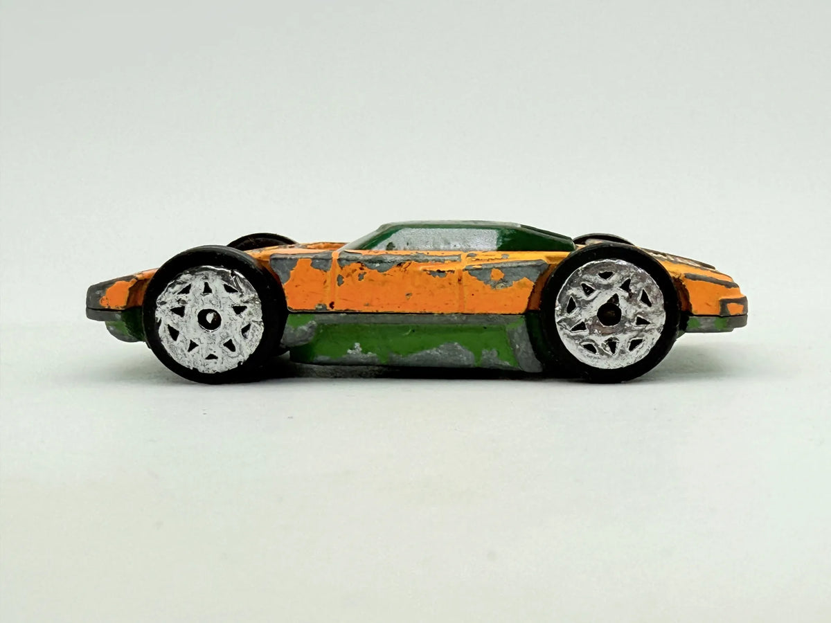 Sportowe Coupe Pomarańczowy 1:64 – zdjęcie 6