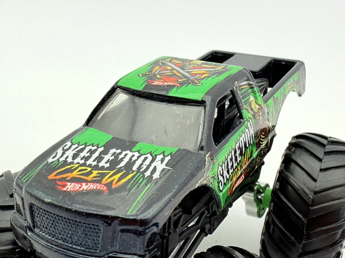 Skeleton Crew Monstrer Truck Hot Wheels Czarny 1:64 – zdjęcie 6