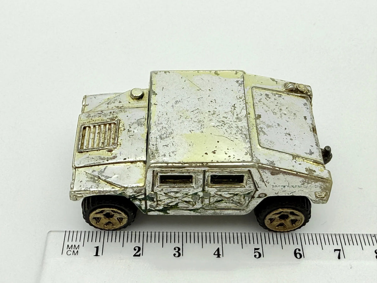 Humvee Hot Wheels Srebrny 1:64 – zdjęcie 6