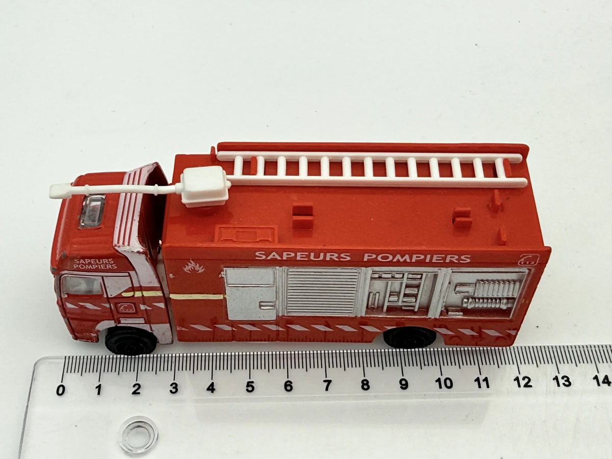 FIRE TRUCK SAPEURS POMPIERS (Straż pożarna) Die cast Czerwony 1:87 Resoraki – zdjęcie 6