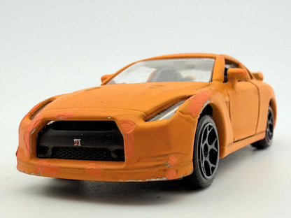 Nissan Gtr Majorette Pomarańczowa 1:61 – zdjęcie 6