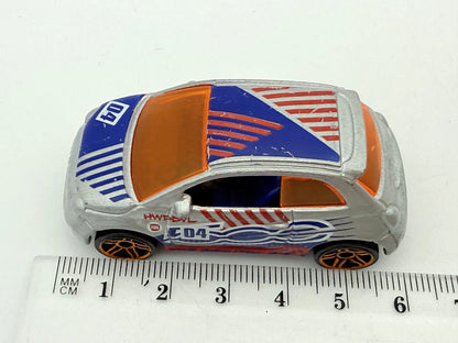 Fiat 500 Hot Wheels 2013 Srebrna 1:64 – zdjęcie 6