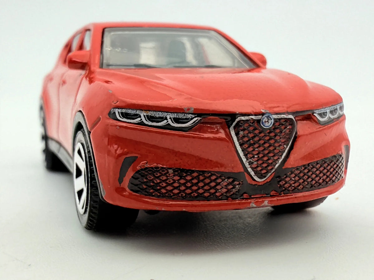 Alfa Romeo Tonale Matchbox 2023 1:64 Czerwony – zdjęcie 6