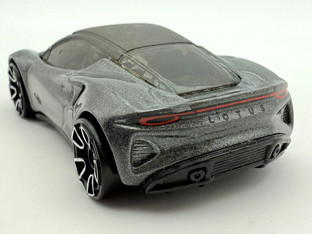 Lotus Emira Hot Wheels Szary 1:64 – zdjęcie 6
