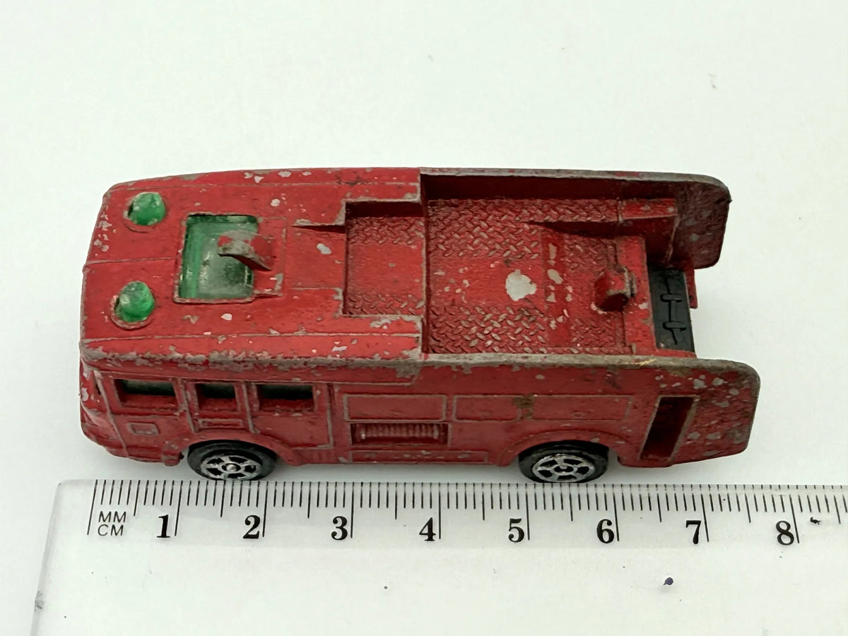 Fre Fire Tender Corgi Czerwony 1:64 Made in Wielka Brytania – zdjęcie 6