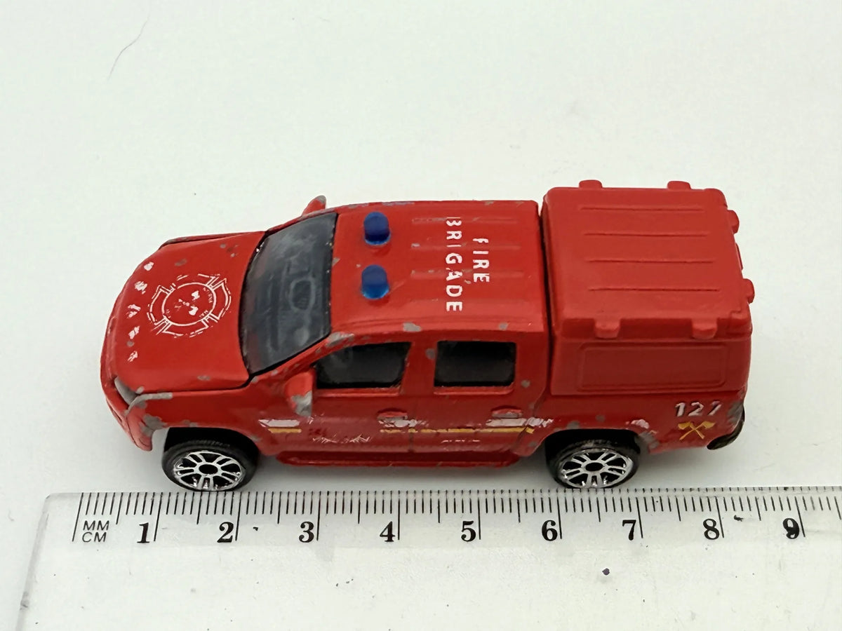 Volkswagen Amarok Czerwony 1:64 – zdjęcie 6