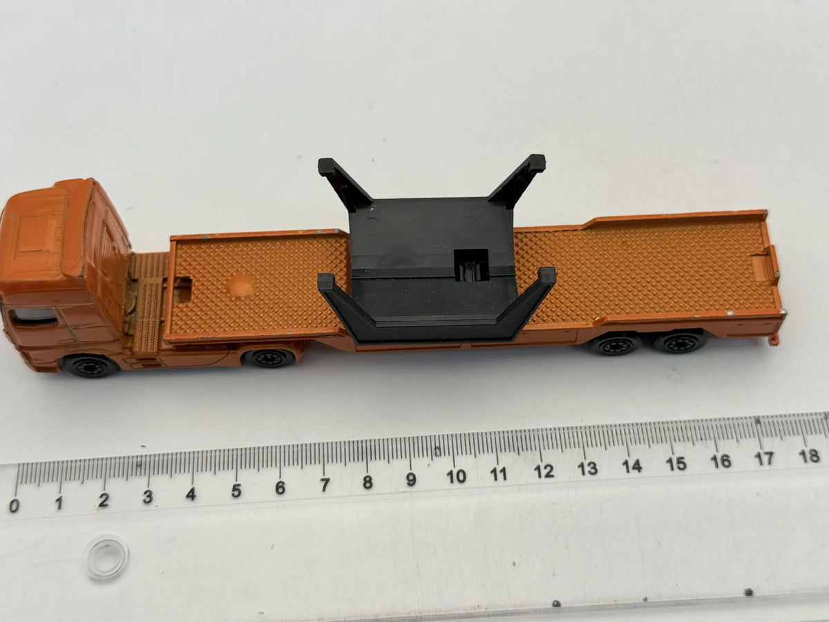 Ciężarówka MERCEDES-BENZ ACTROS Majorette 1992 Pomarańczowy 1:87 – zdjęcie 6