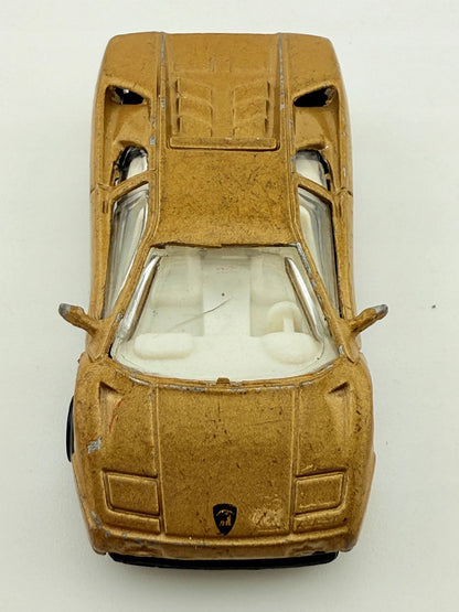 Ferrari F40 Maisto Złoty 1:64 – zdjęcie 6