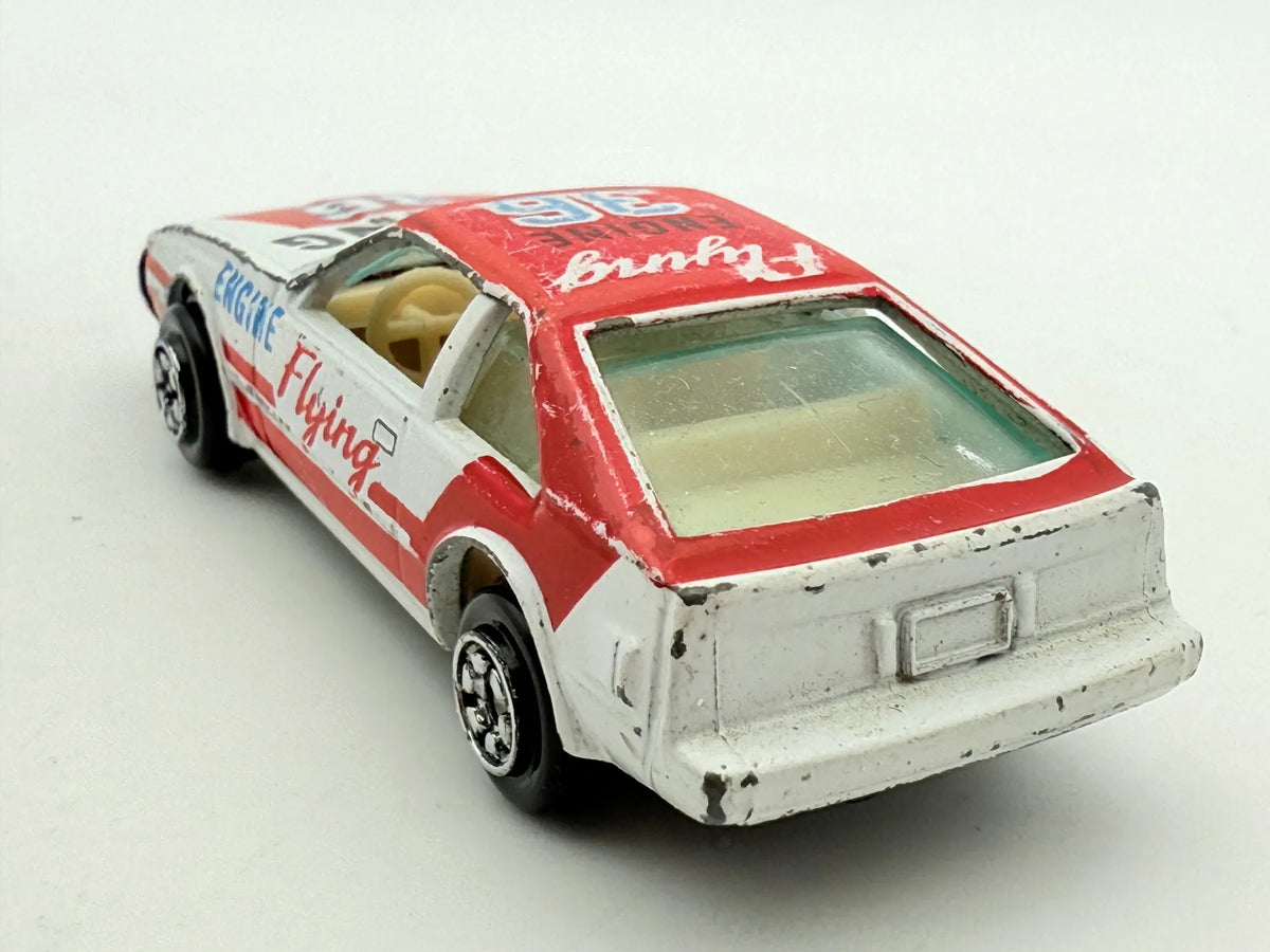 Sportowe Coupe Yatming Biało-Czerwony 1:60 – zdjęcie 6