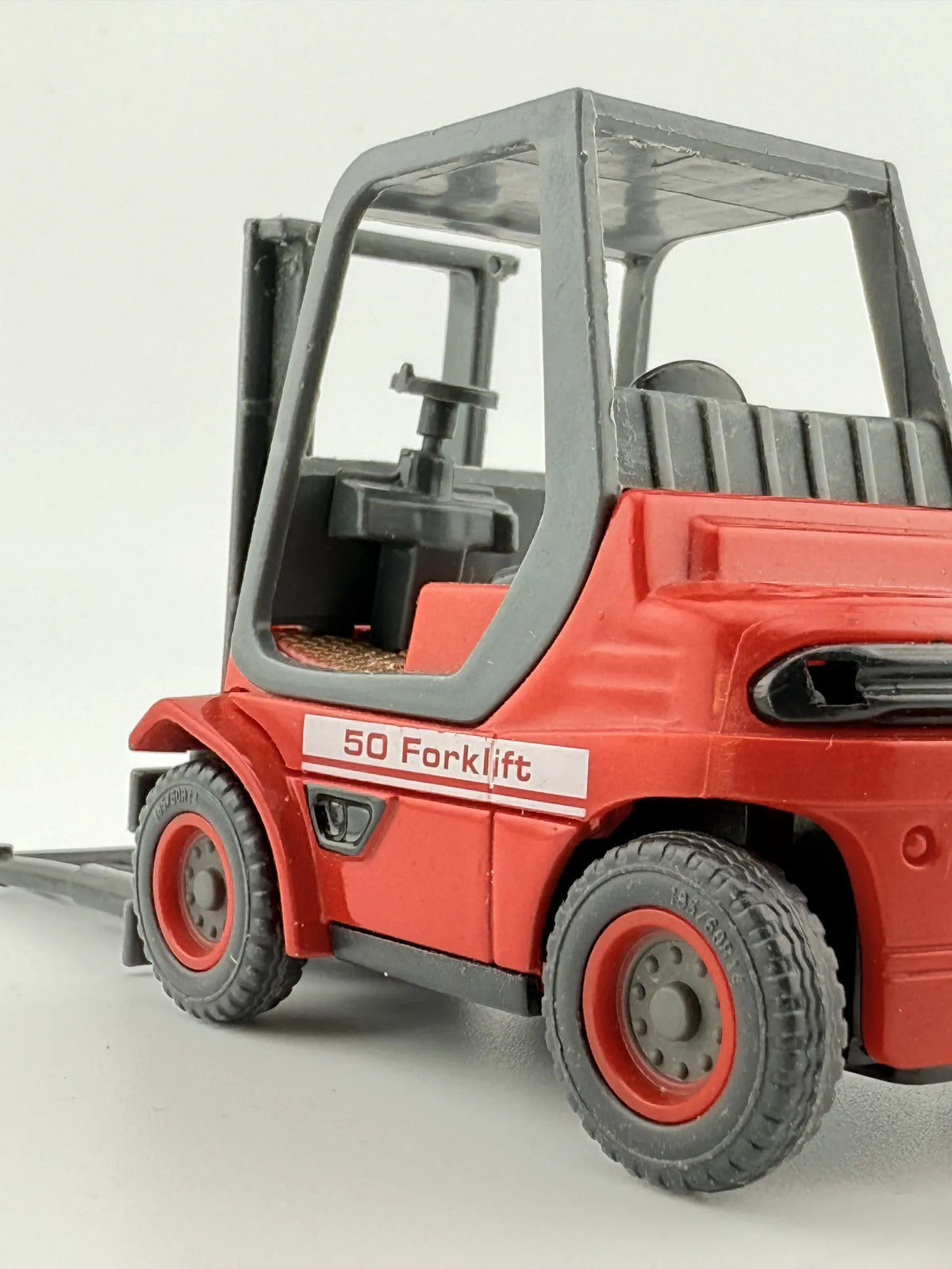 WÓZEK WIDŁOWY 50 FORKLIFT, Teama, Die cast, Czerwony, 1:32, Resoraki – zdjęcie 6