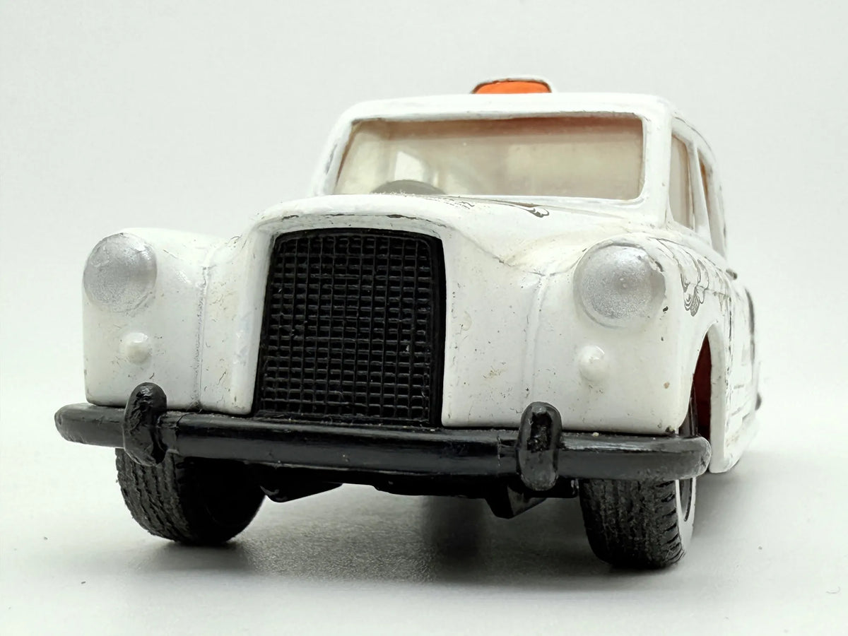 Austin London Taxi, Corgi, Made in Gt Britain, Die cast Resoraki Biały 1:64 – zdjęcie 6