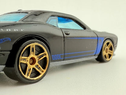 Dodge Challenger Srt8 Hot Wheels Czarny 1:64 – zdjęcie 6