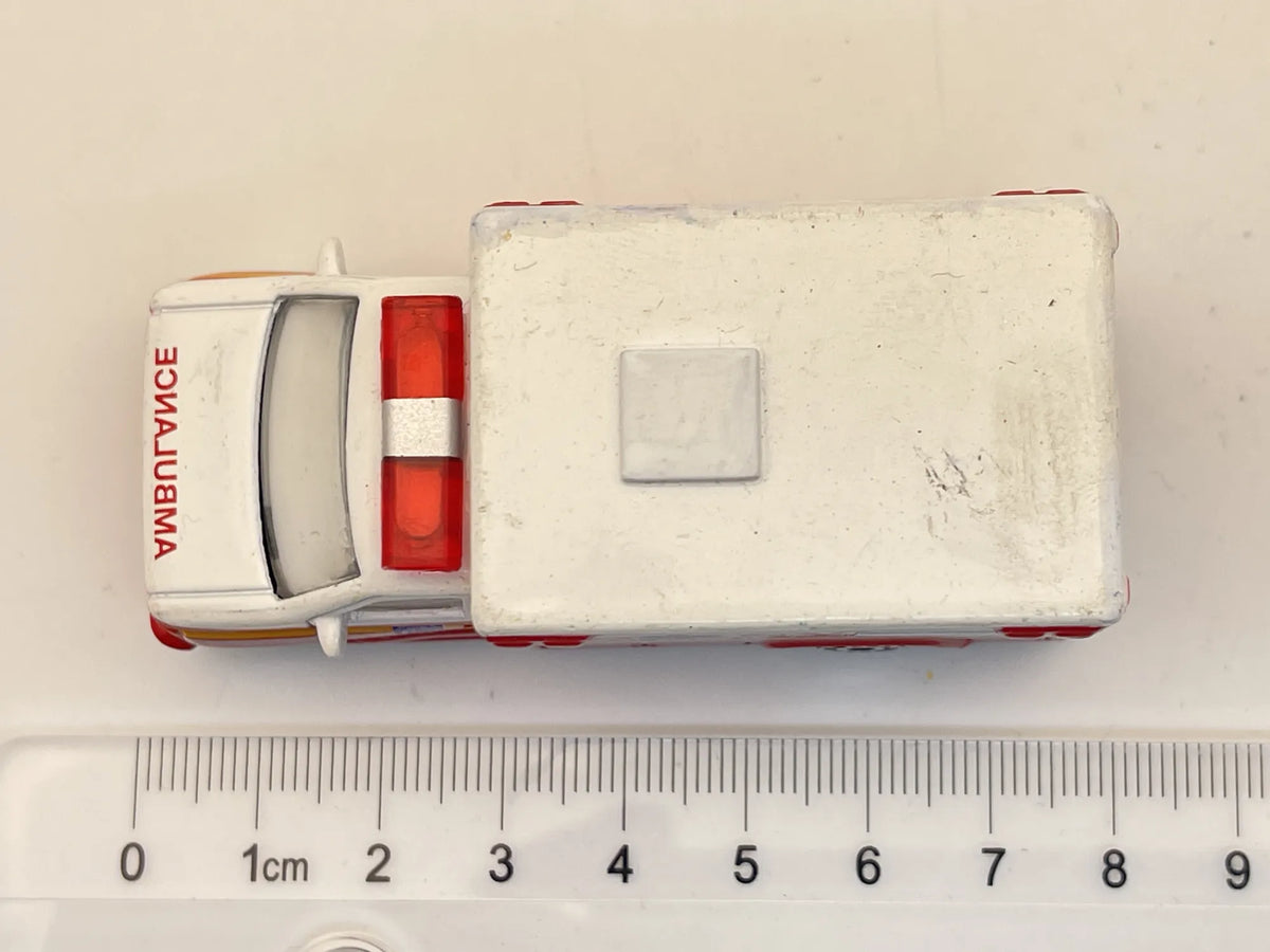 Ford F-Series Ambulance, Realtoy, Resoraki, Die cast 1:64 – zdjęcie 6