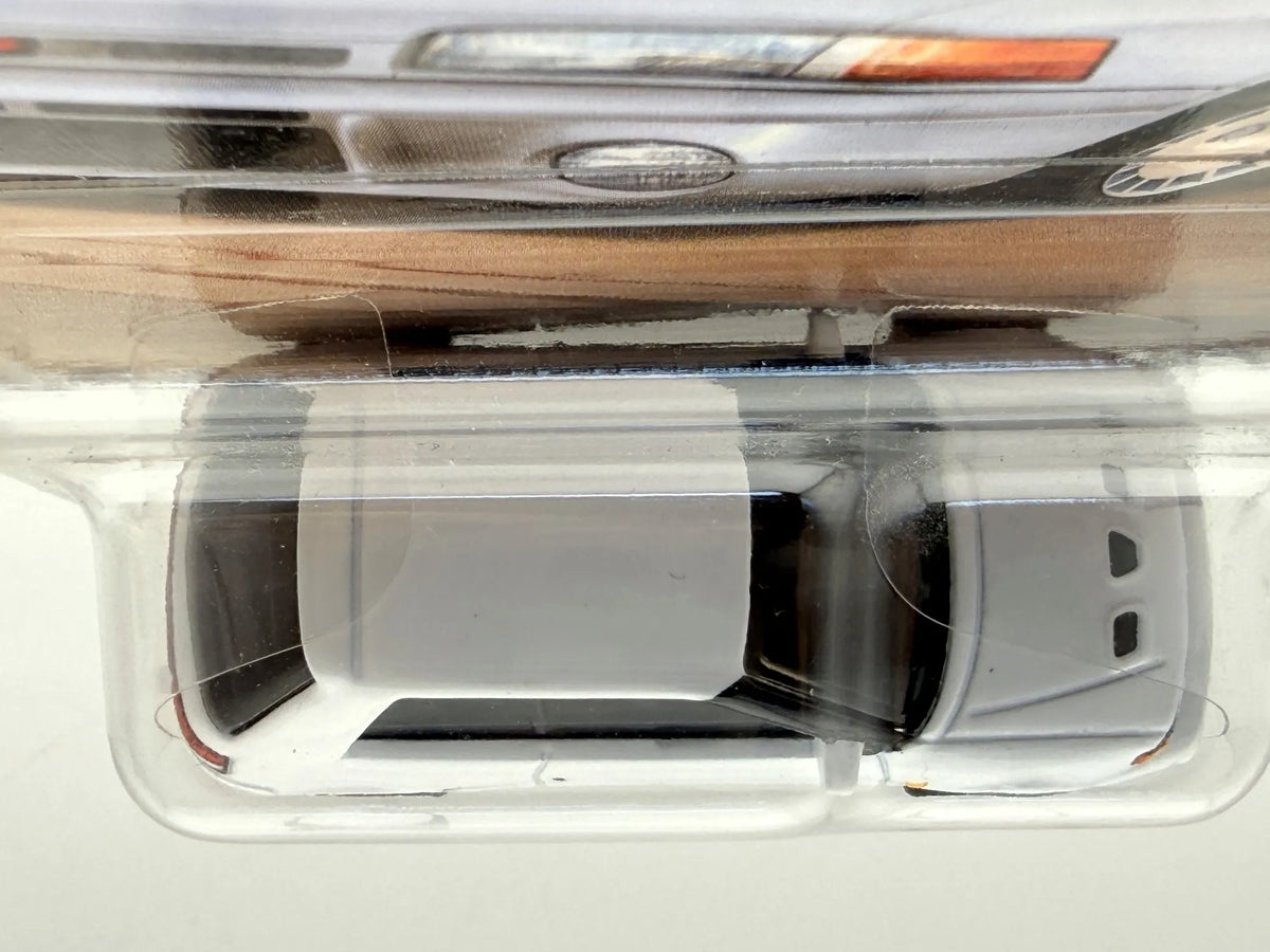 MAZDA 323 GTR Hot Wheels 2022 Biały 1:64 Hatchback – zdjęcie 6