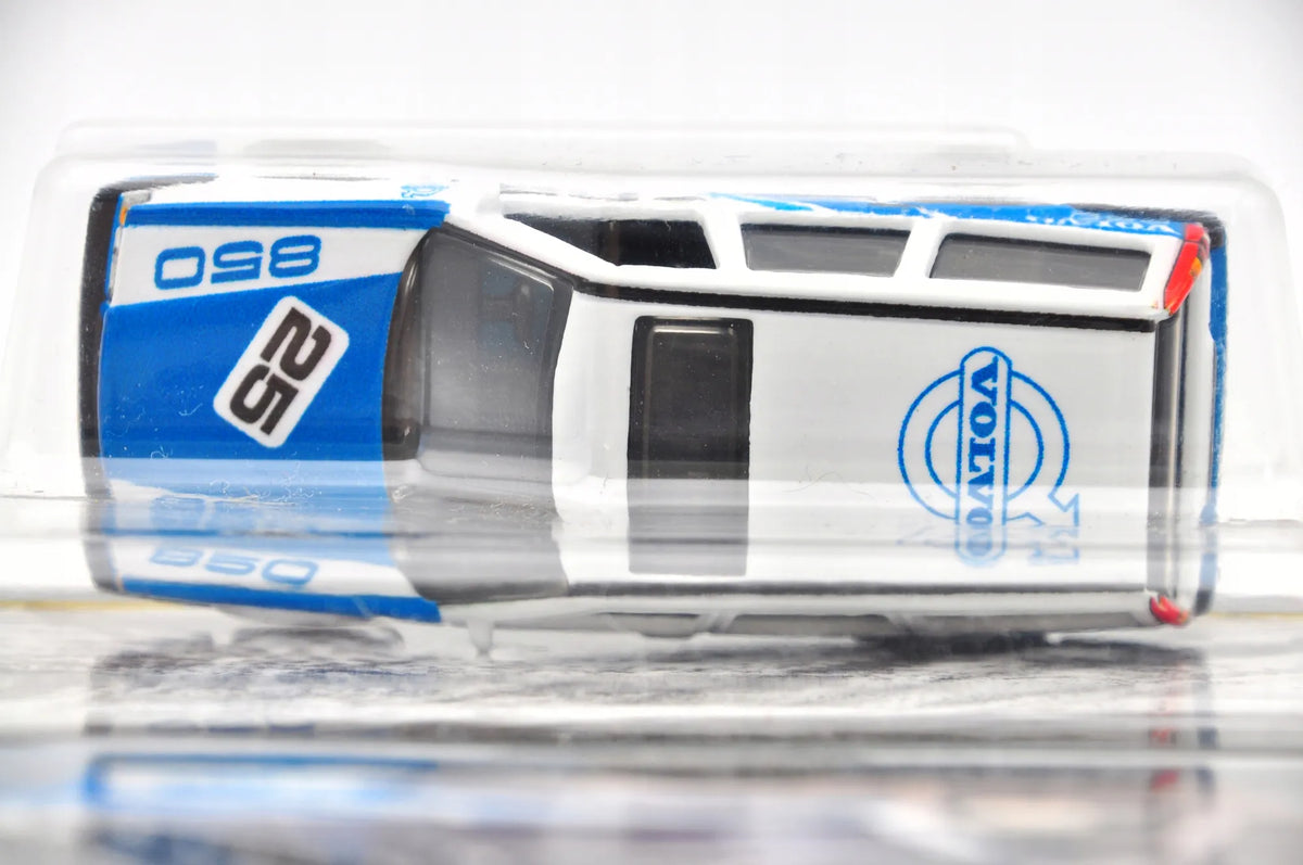 Volvo 850 Estate Hot Wheels 2024 Niebieski 1:64 – zdjęcie 6