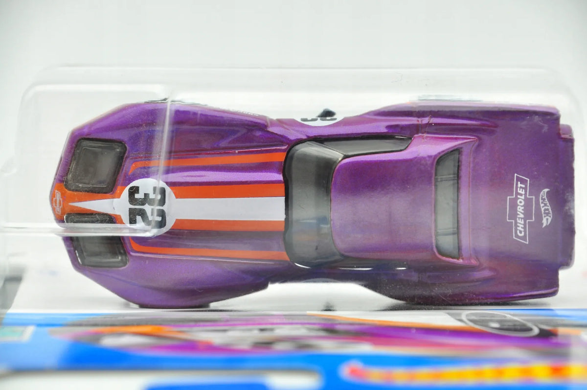 76 GREENWOOD CORVETTE Hot Wheels 2024 Fioletowy, 1:64 – zdjęcie 6