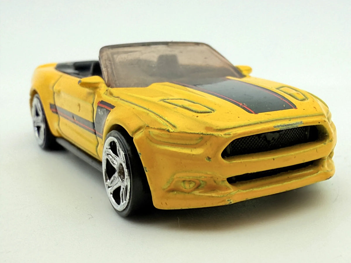 2015 Ford Mustang Gt Convertible, Hot Wheels, die cast resoraki, 1:64 – zdjęcie 6