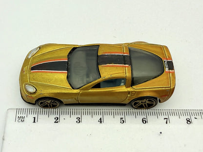Corvette Z06 Hot Wheels Złoty 1:64 – zdjęcie 6
