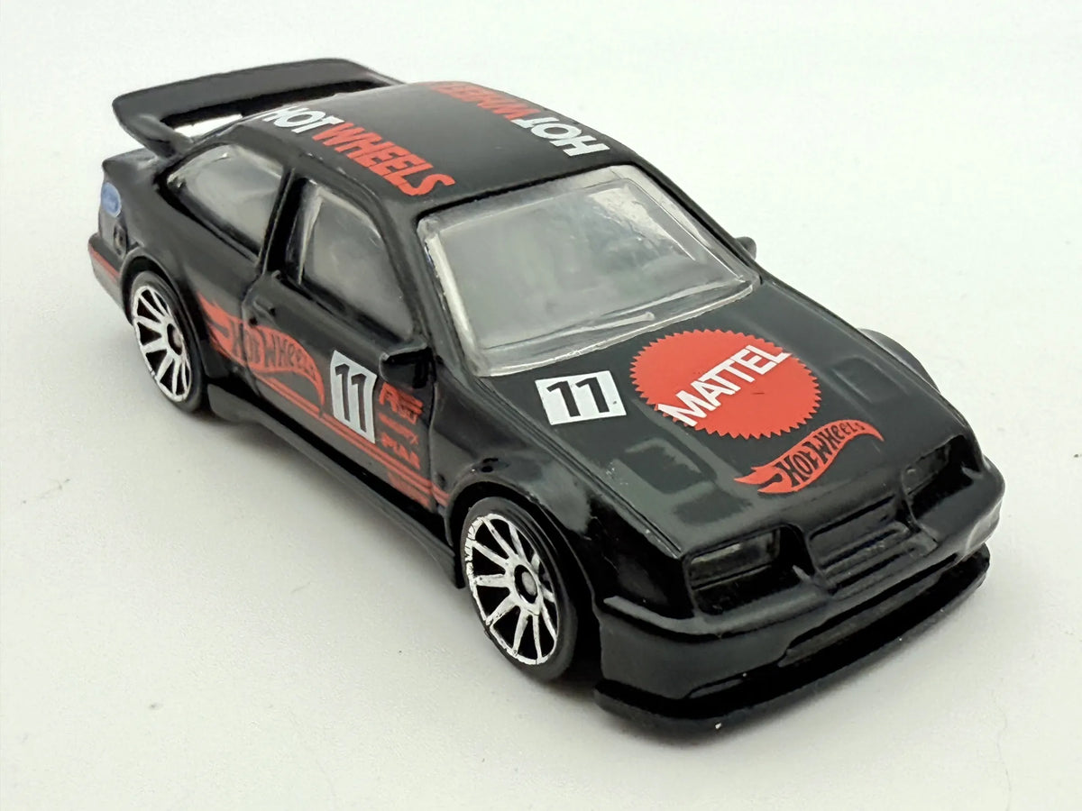 Ford Sierra Cosworth Hot Wheels Czarny 1:64 – zdjęcie 6