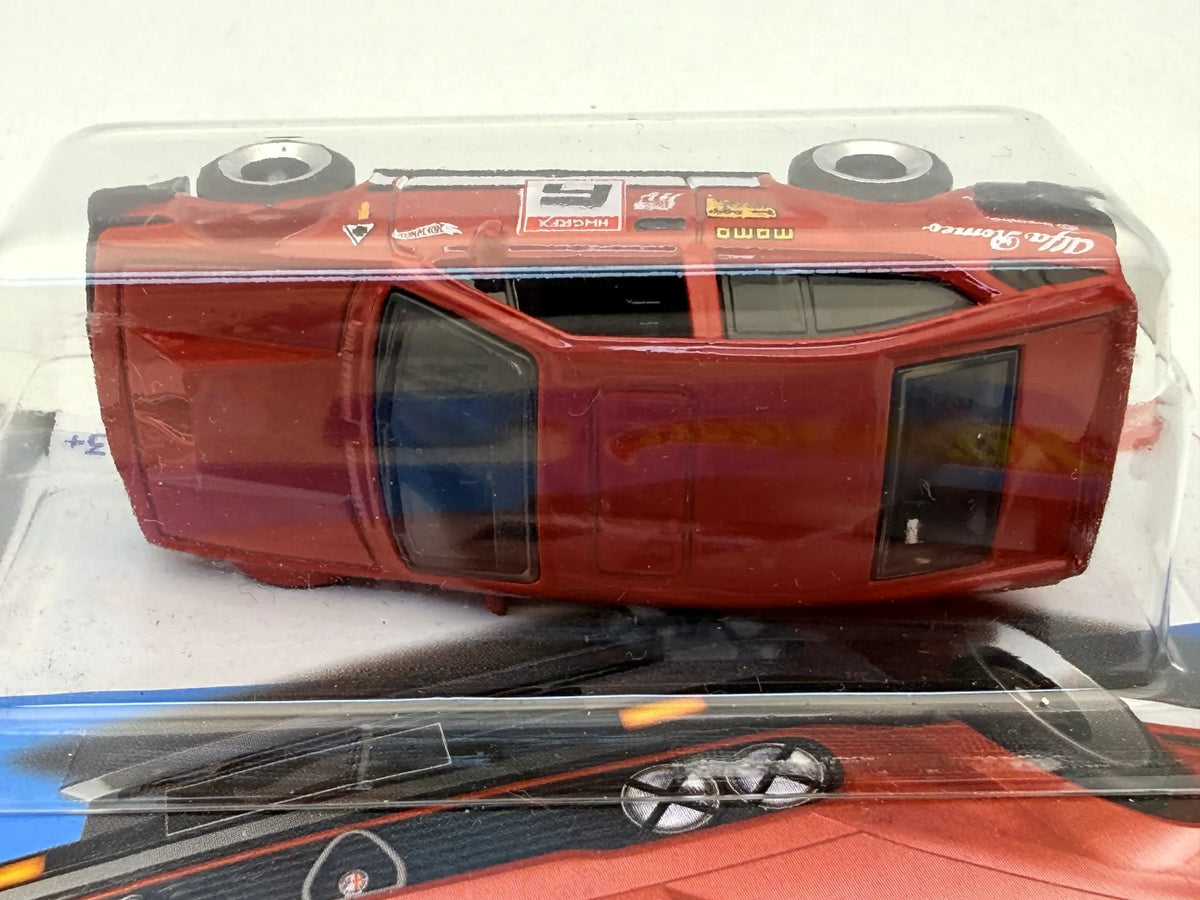 ALFA ROMEO GTV6 3.0 Retro Racers Hot Wheels 2023 Czerwony 1:64 – zdjęcie 6