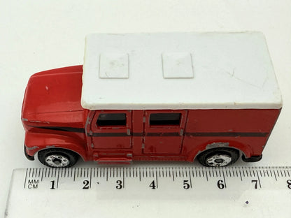 Armored Van Maisto Czerwony 1:64 – zdjęcie 6