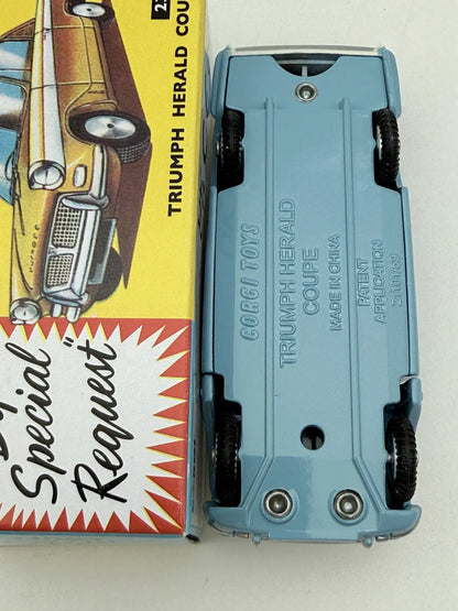 TRIUMPH HERALD COUPE Corgi Niebieski 1:43 – zdjęcie 6