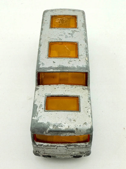 COACH BUS, Matchbox, Made in England, Die cast 66, Srebrny, 1:120, Resoraki – zdjęcie 6