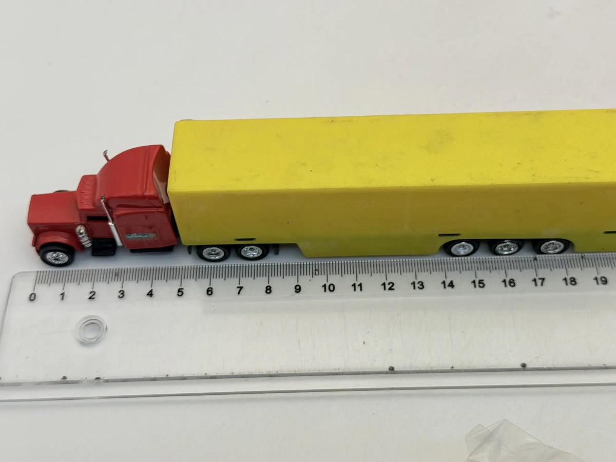 Ciężarówka Peterpbilt Gabotex Gmbh 1:64 chrupki Lorenz Käse Locken – zdjęcie 6