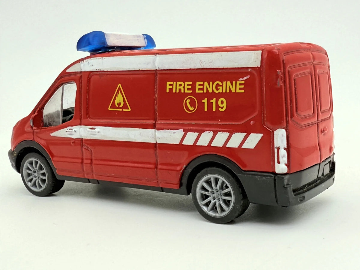 Jak Ford Transit Straż pożarna Czerwony 1:43 – zdjęcie 6