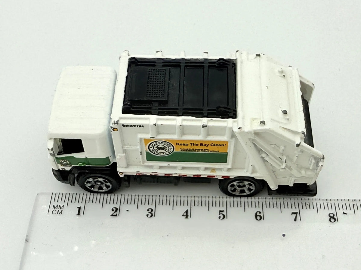 Garbage Truck Matchbox Biała 1:64 – zdjęcie 7