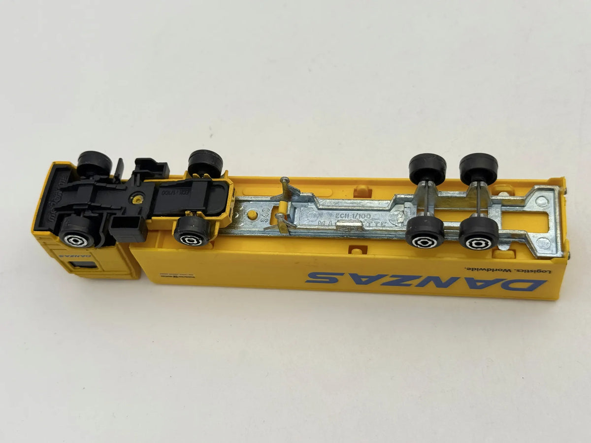 VOLVO TRUCK, DANZAS, Majorette, Die cast, Żółty, 1:64, Resoraki – zdjęcie 7